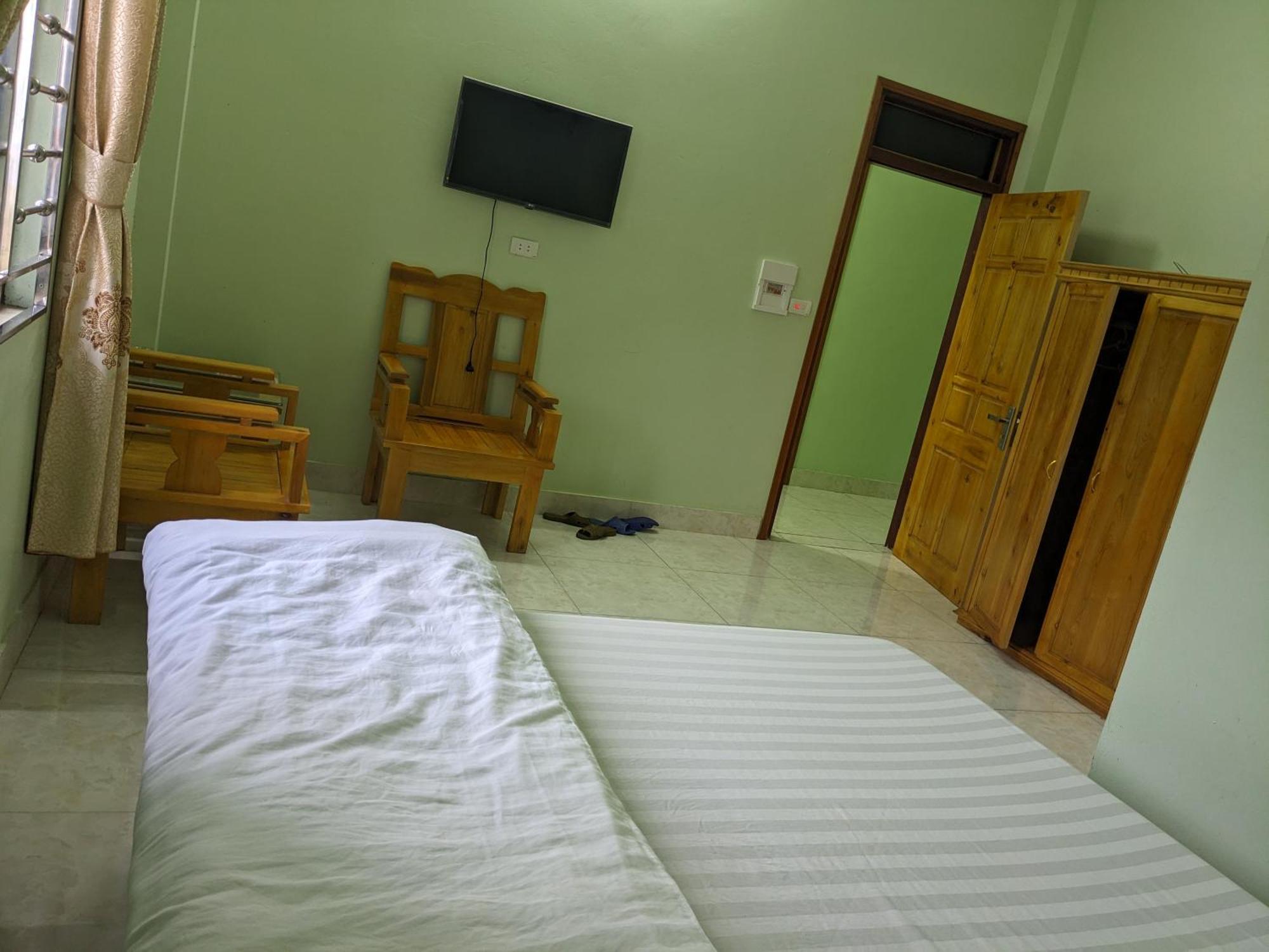 Hotel Nha Nghi Ngoc Lam Quan Ba Habitación foto
